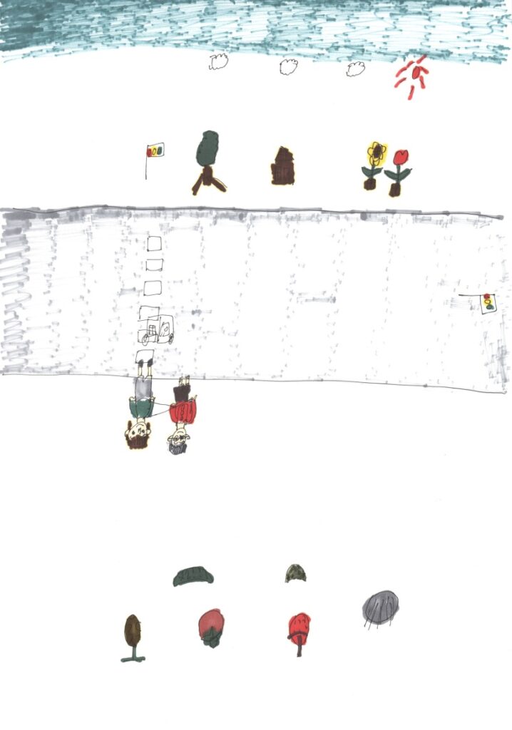 青空と向日葵とチューリップと家と木と信号機と横断歩道と藤原さんが私の肩と手助けとパイナップルと柿と林檎と素麺とえんどう豆と胡食