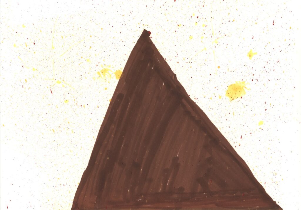 ピラミッドと星