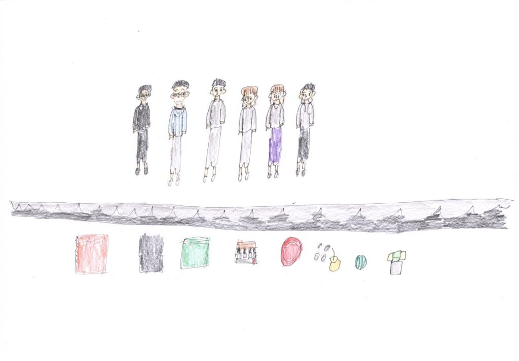 パーティとブロックと段ボールとシャボン玉とピアノと学校のアルバムと小さい頃の写真とノート